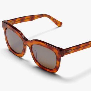 DIFF Eyewear Carson Polarized Sunglasses Tortoise + Case  - Women